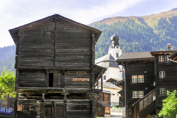 Zur Galmihornhütte im Goms