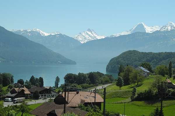 Dem See entlang von Gwatt nach Spiez