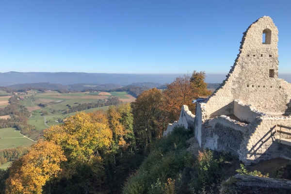 Aussichtsreiche Hügellandschaft im Baselbiet