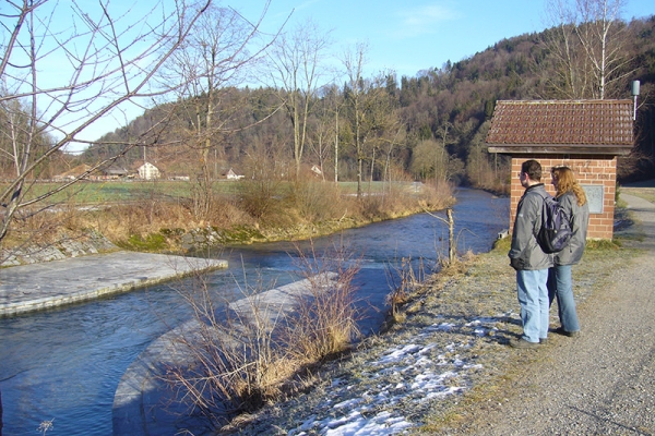 Randonner à travers la vallée du Tösstal