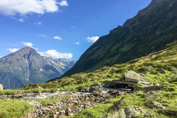 Der bewachte Bergsee