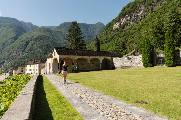 Auf alten Wegen im Maggiatal