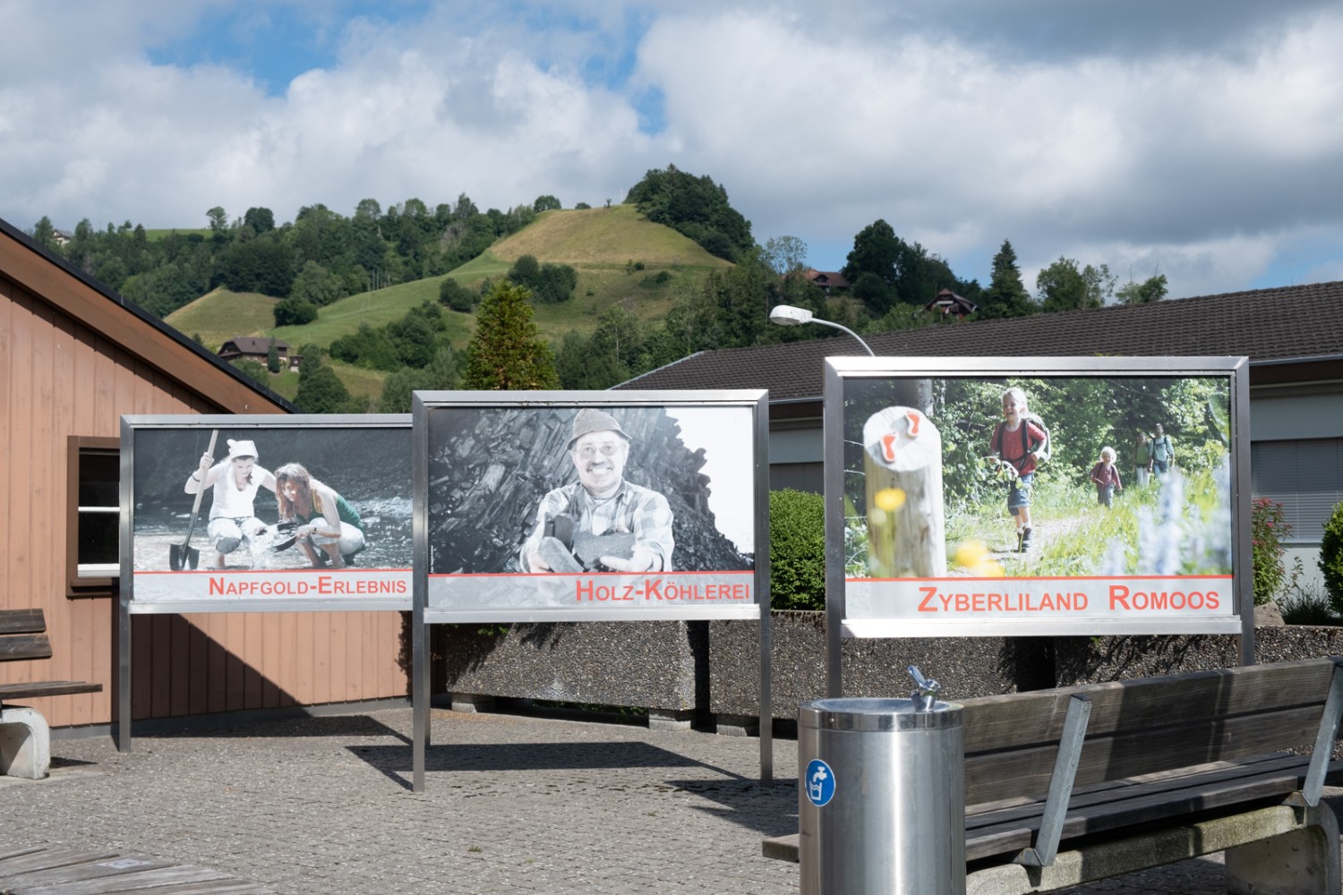 Das Entlebuch stellt sich aus und vor: goldwaschen, köhlern und spielen. Bild: Markus Ruff