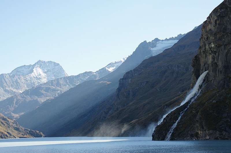 Le lac de Mauvoisin et la cascade du Giétro. Photo: Luc Hagmann