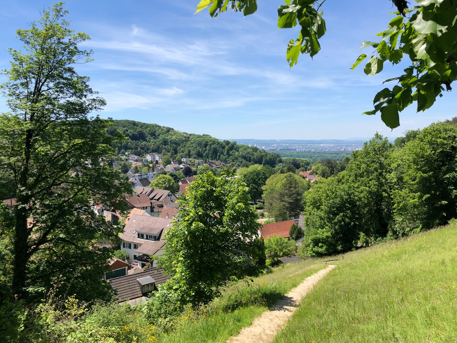 Vue sur Bettingen lors de la montée vers St. Chrischona.