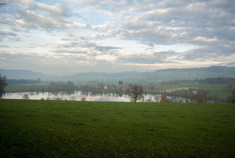 Autour du Soppisee, le calme revient et l’on profite du crépuscule en toute tranquillité. Photos: Vera In-Albon 