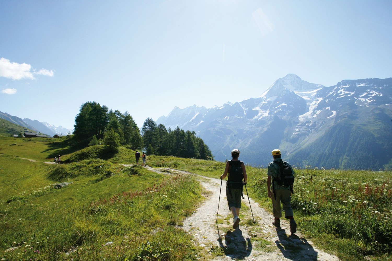 Auf dem Höhenweg lässt sich das Panorama richtig geniessen