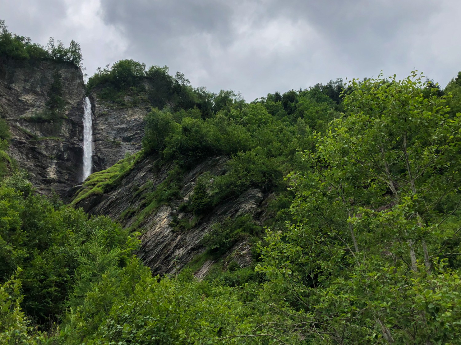 Un peu partout, des torrents de montagne se jettent dans la Tamina, qui coule dans le Gigerwaldsee. Photo: Daniela Rommel