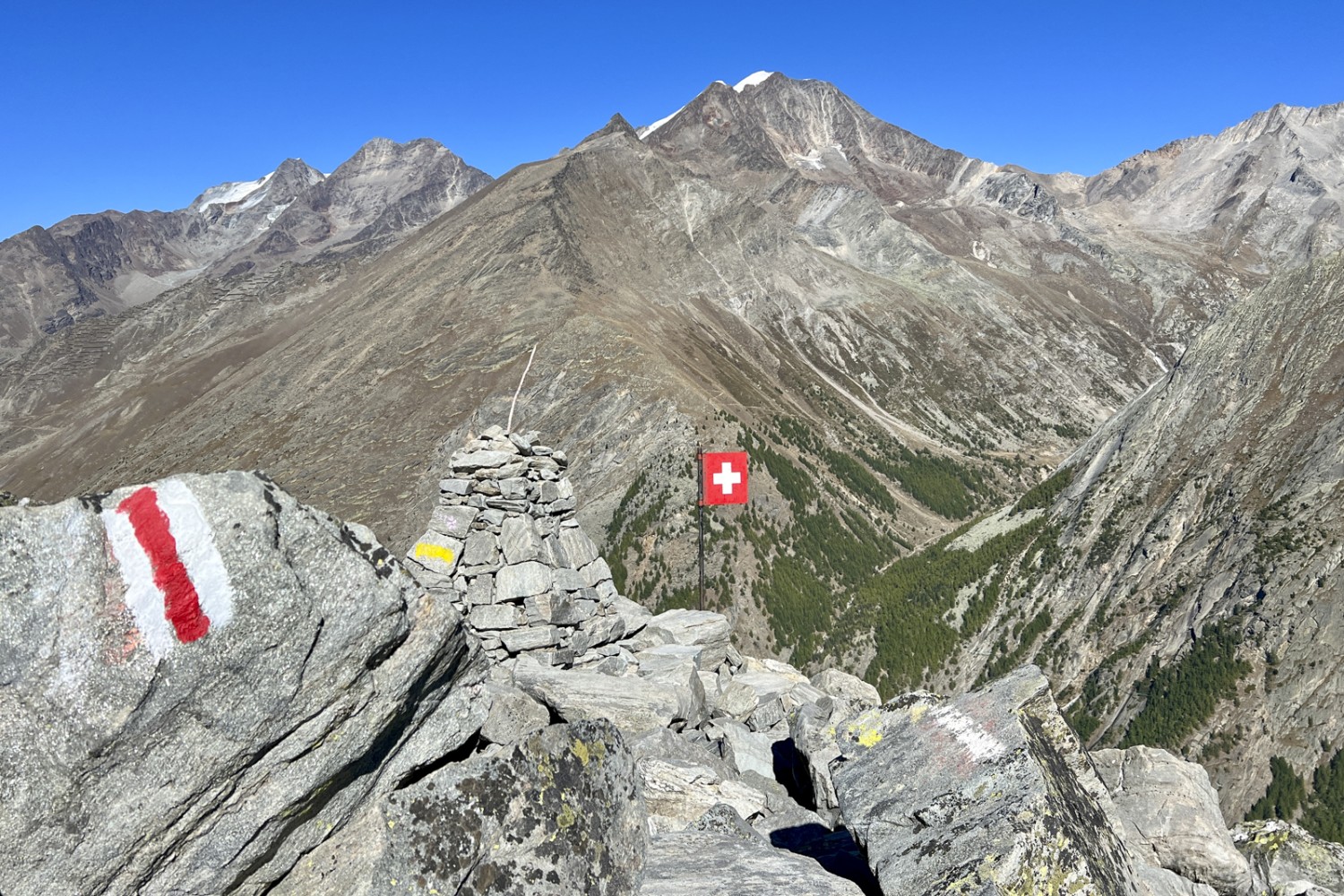 Kurz vor Plattjen, Aussicht auf Weissmies, Laggin- und Fletschhorn. Bild: Pascal Bourquin