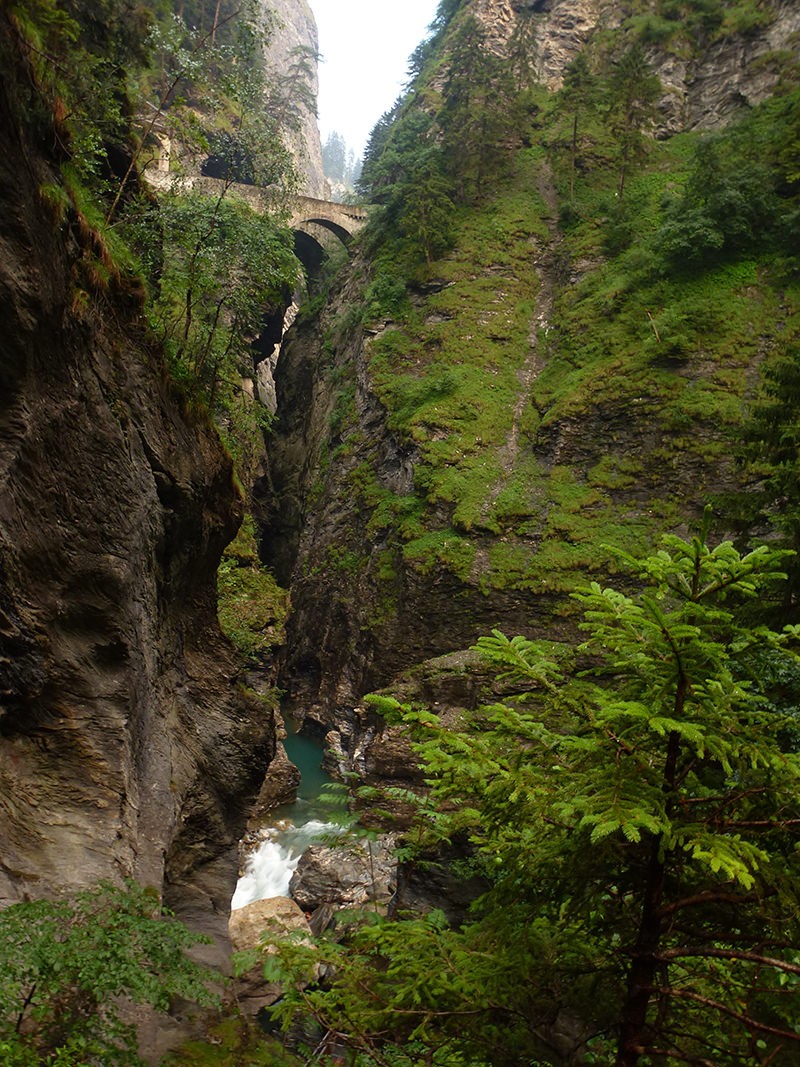 Près du kiosque, au cœur de la gorge de Viamala. Photo: Barbara Steinmann