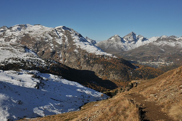 Vue sur Saint-Moritz avec le Piz Güglia en arrière-plan.