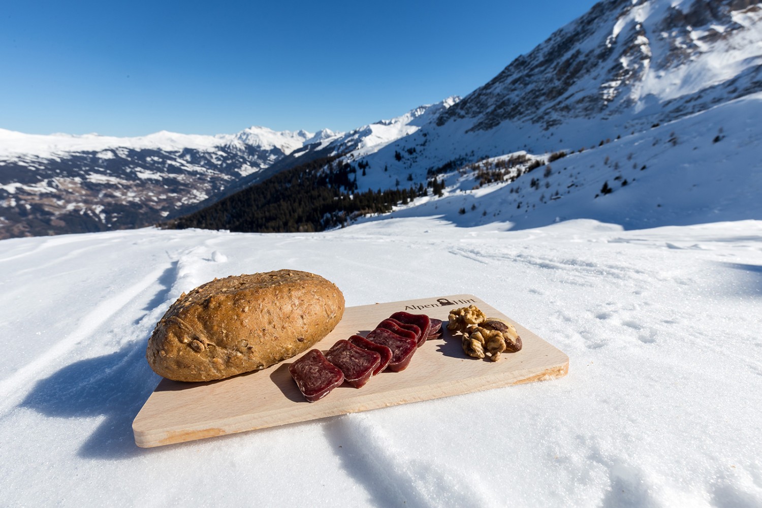 De la viande d’Adrian Hirt pour retrouver des forces à la Jochalp.