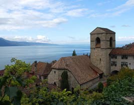 Die Wanderung endet im malerischen St-Saphorin.