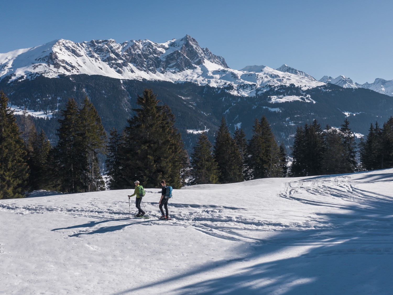 Le Piz Mitgel est presque toujours en vue. Photo: Jon Guler