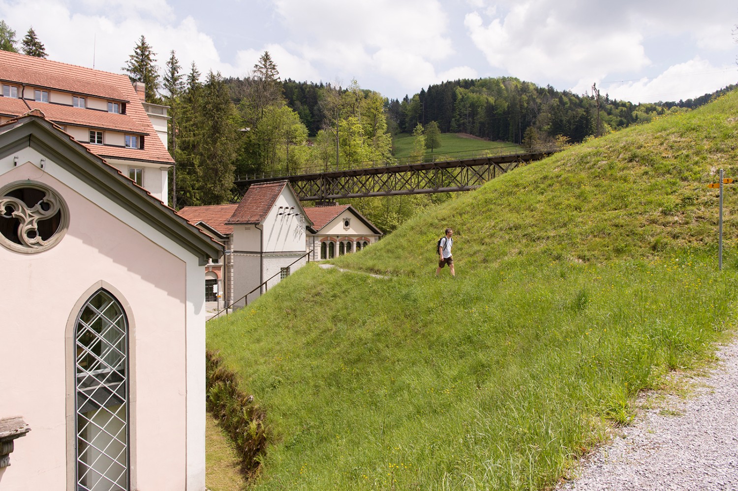 Das Industrieensemble Neuthal: einst wirtschaftliches Zentrum des Tösstals, heute Zeuge einer längst vergangenen Epoche. Bilder: Raja Läubli