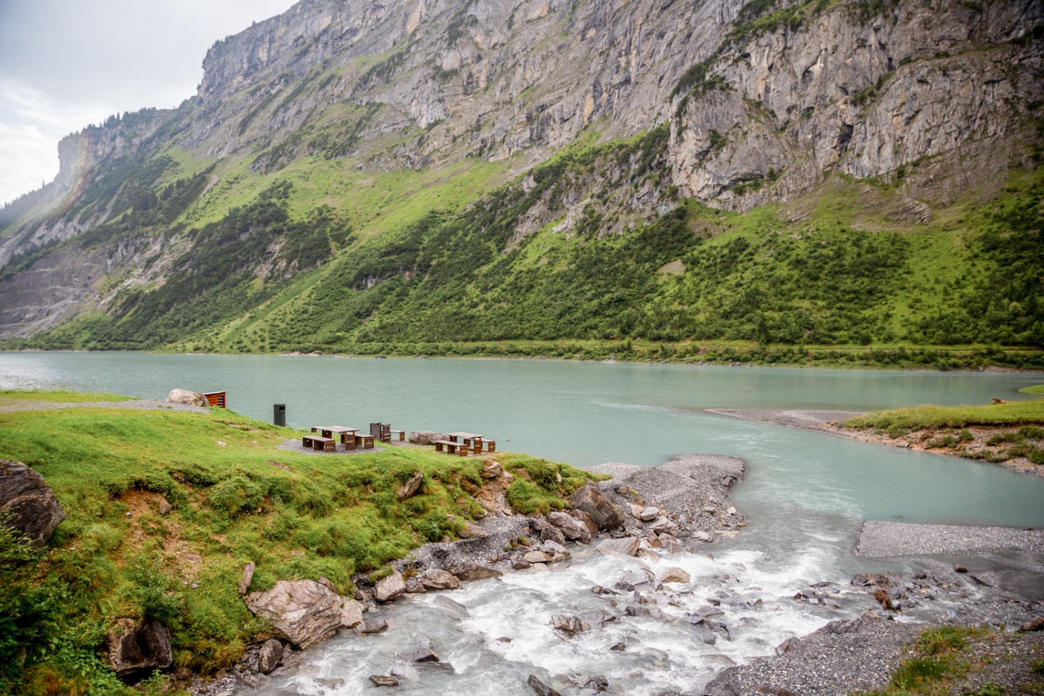 L’ aire de repos près des cascades, au Pt. 1455. Photo : Phil Suarez