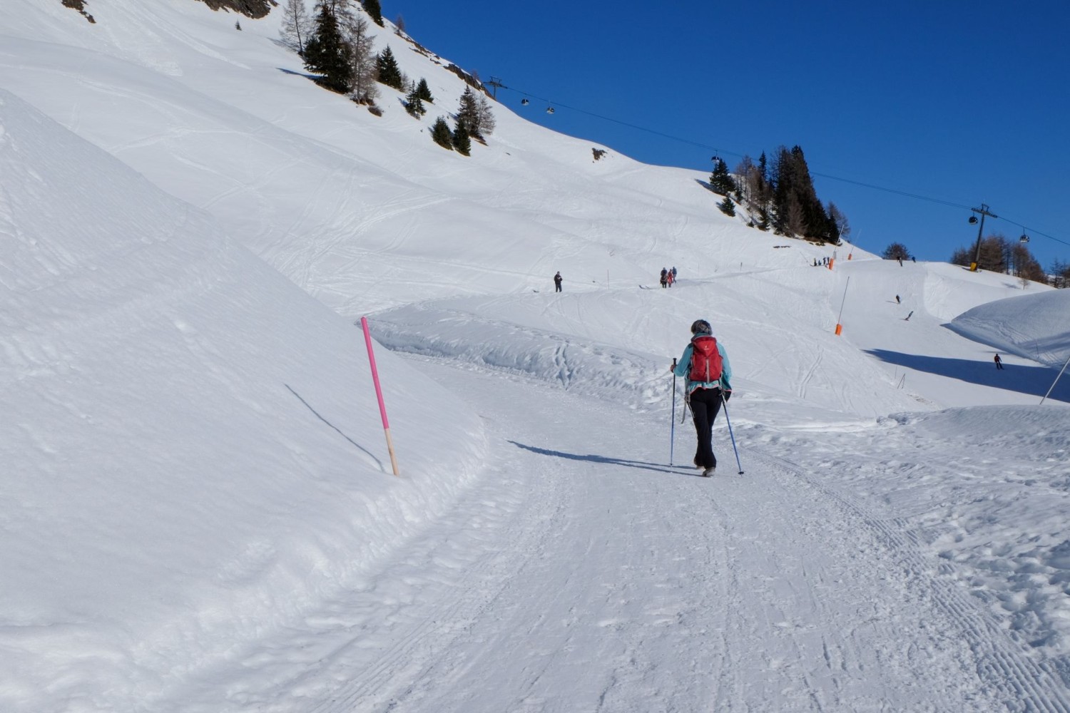 Il est très agréable de suivre le Dahu Tour en hiver.